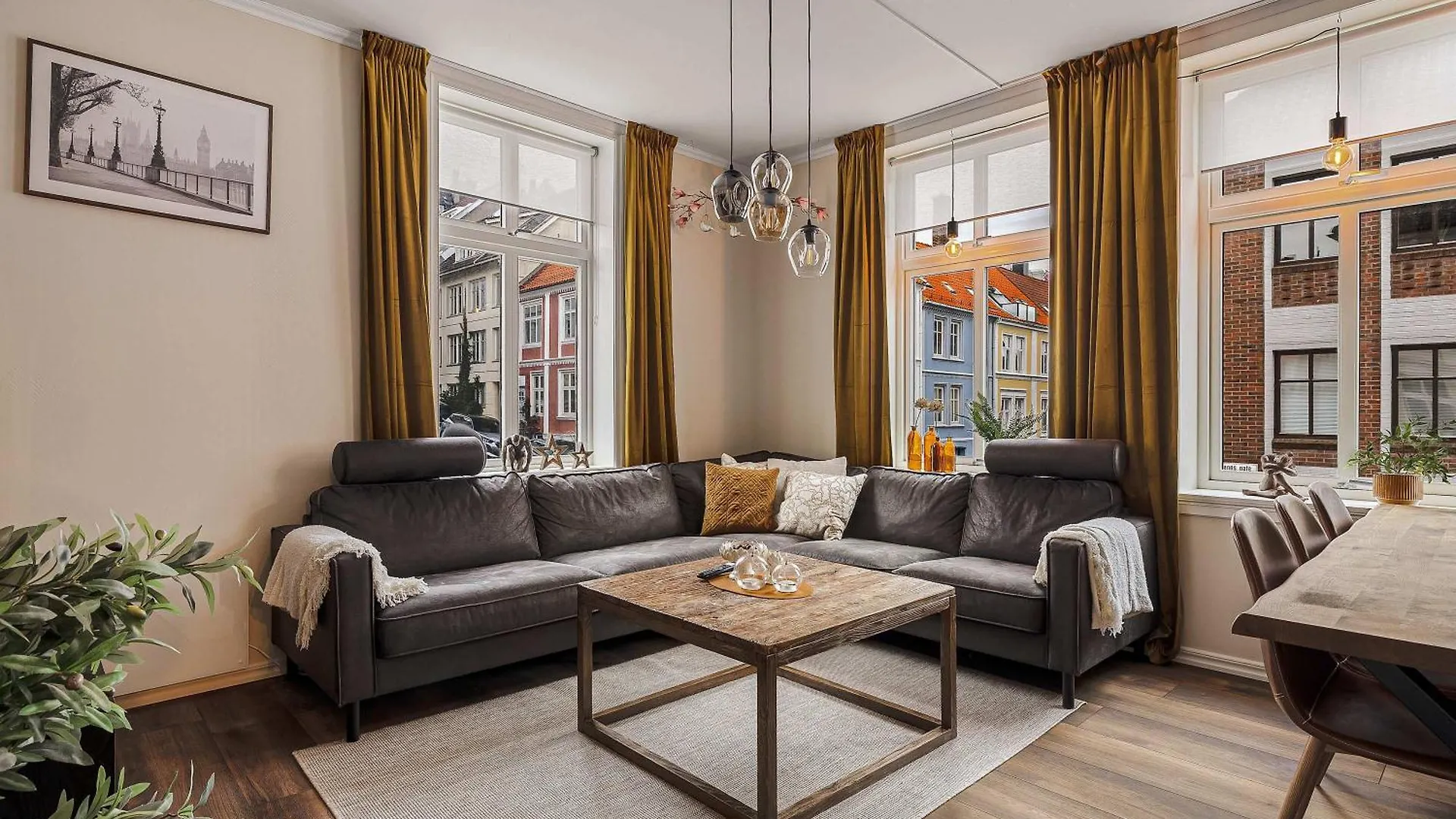 Dinbnb Apartments L 250M To Bryggen L Backyard L Smart-Tv L 6 Guests Bergen