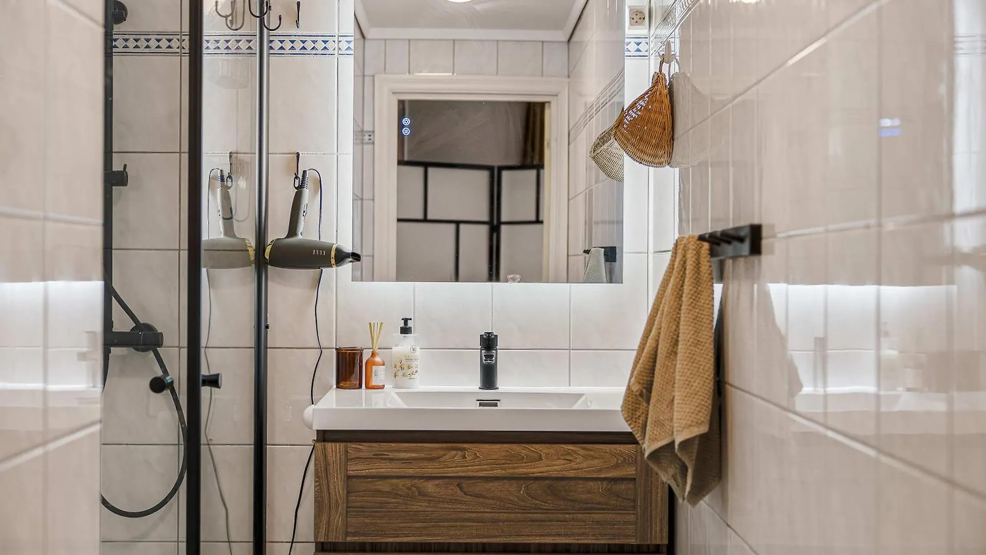 Dinbnb Apartments L 250M To Bryggen L Backyard L Smart-Tv L 6 Guests Norway