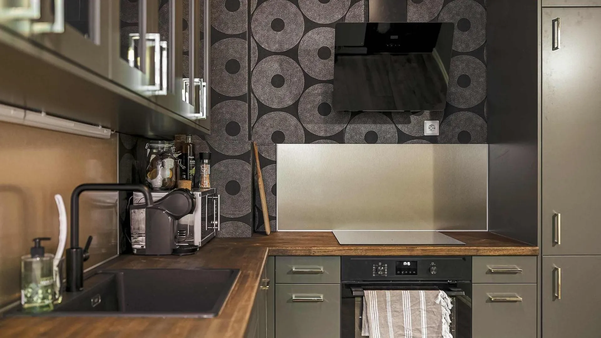 Dinbnb Apartments L 250M To Bryggen L Backyard L Smart-Tv L 6 Guests Bergen